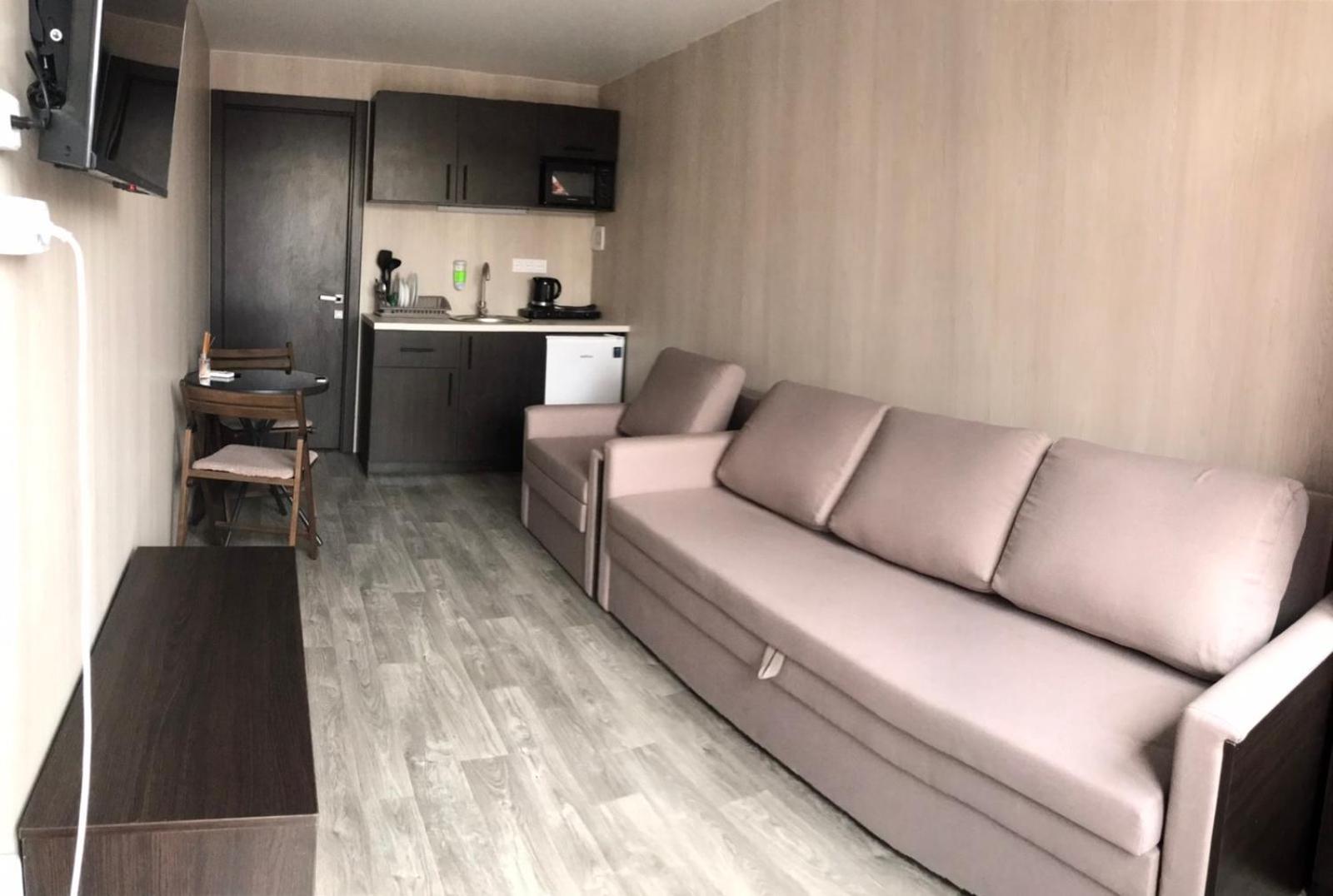 База Відпочинку Шалена Жаба Nowomoskowsk Exterior foto