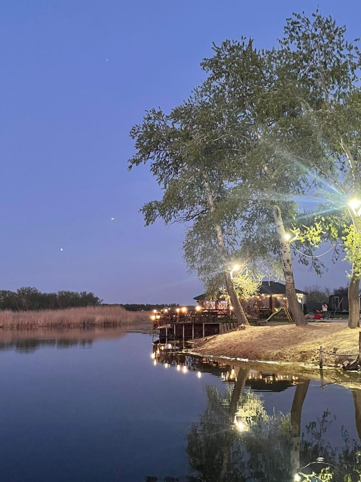 База Відпочинку Шалена Жаба Nowomoskowsk Exterior foto